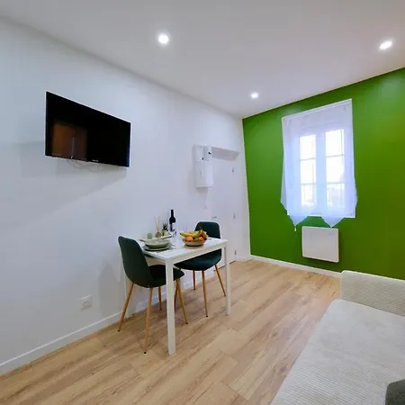 아파트 - Welcome To Laura Balneo