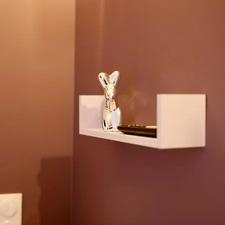 - Welcome To Laura Balneo 루앙