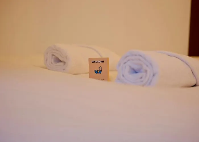 - Welcome To Laura Balnéo * Rouen