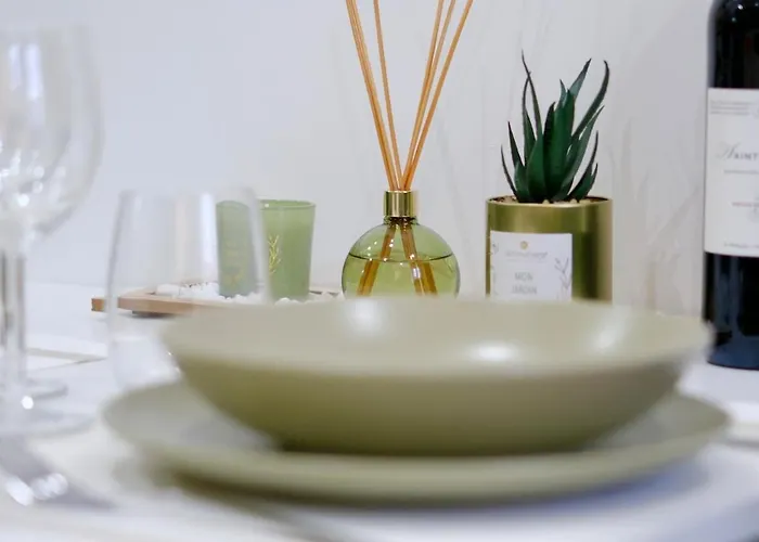 - Welcome To Laura Balnéo * Rouen